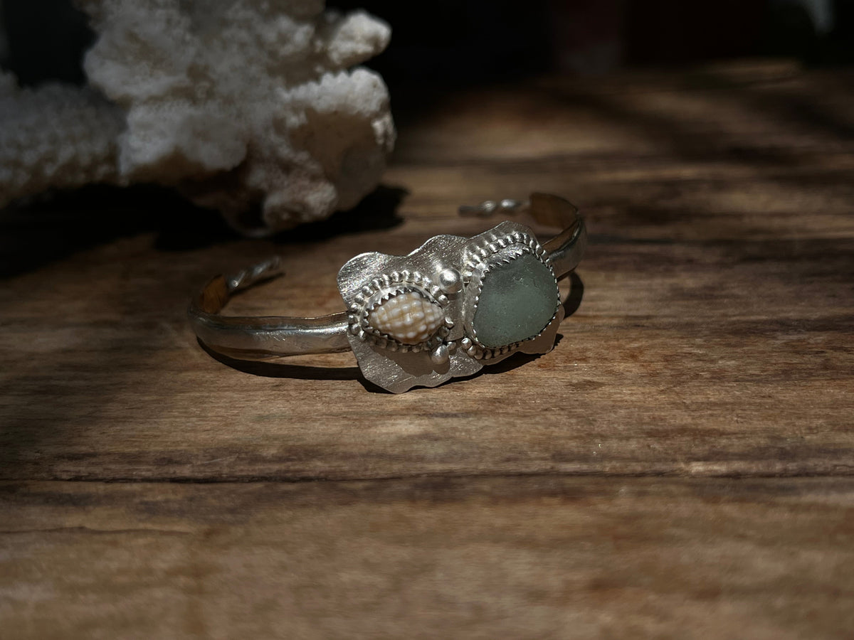 Wonderwall Cuff