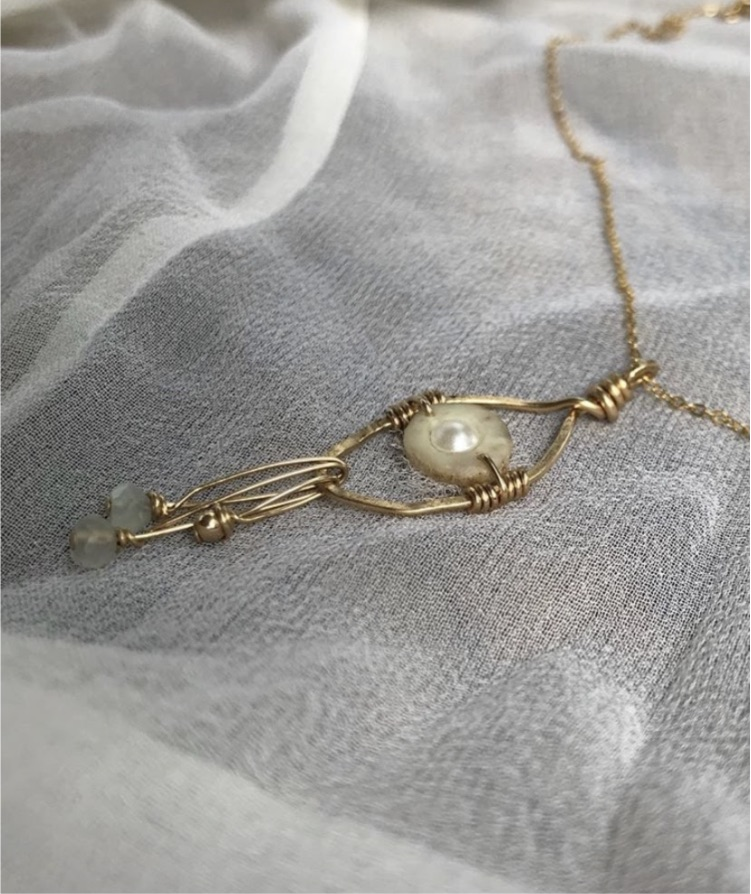 Signature Pearl Inlaid Vintage Classic
