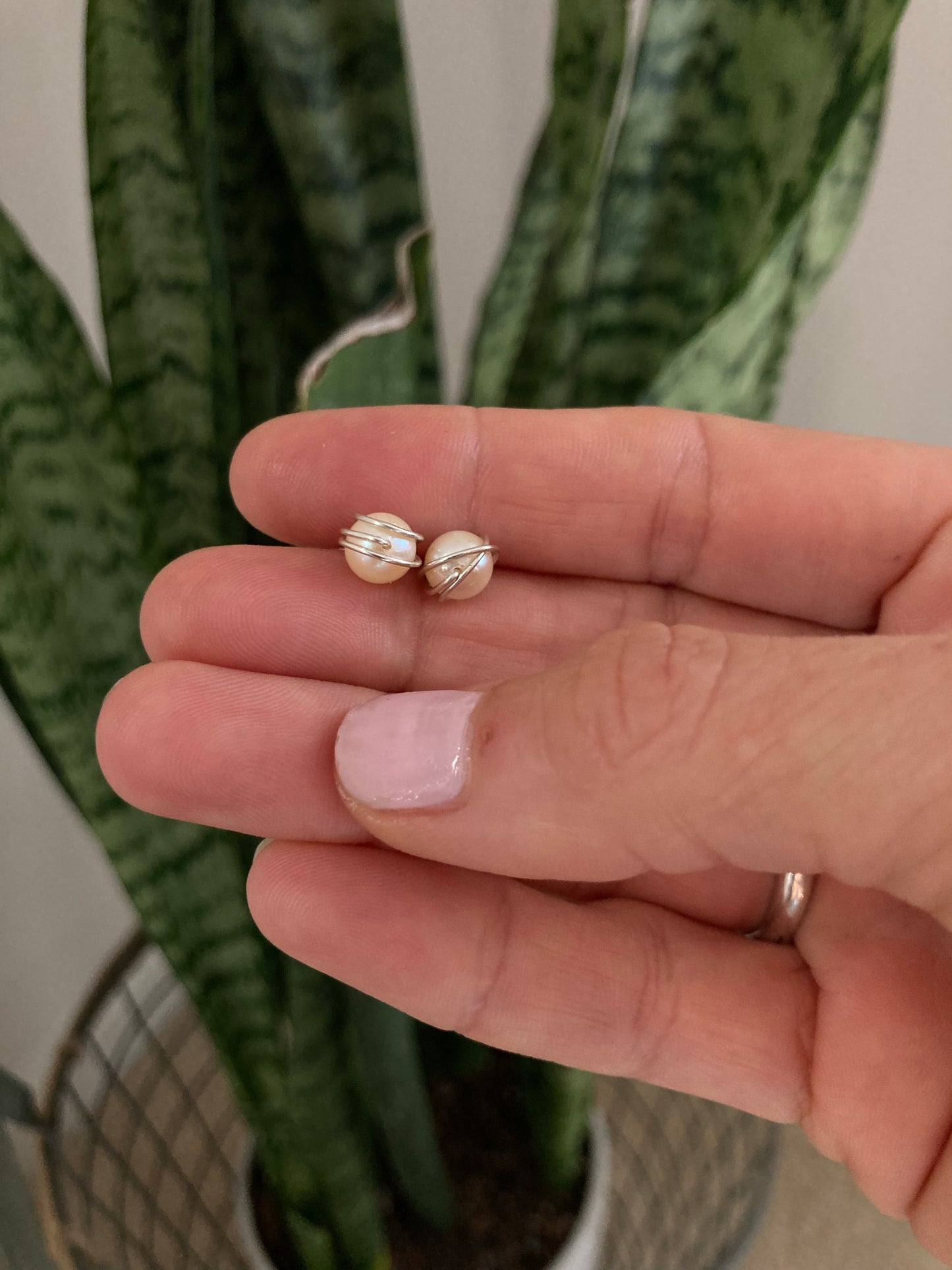 Salt Water Pearl Studs ♢ rts
