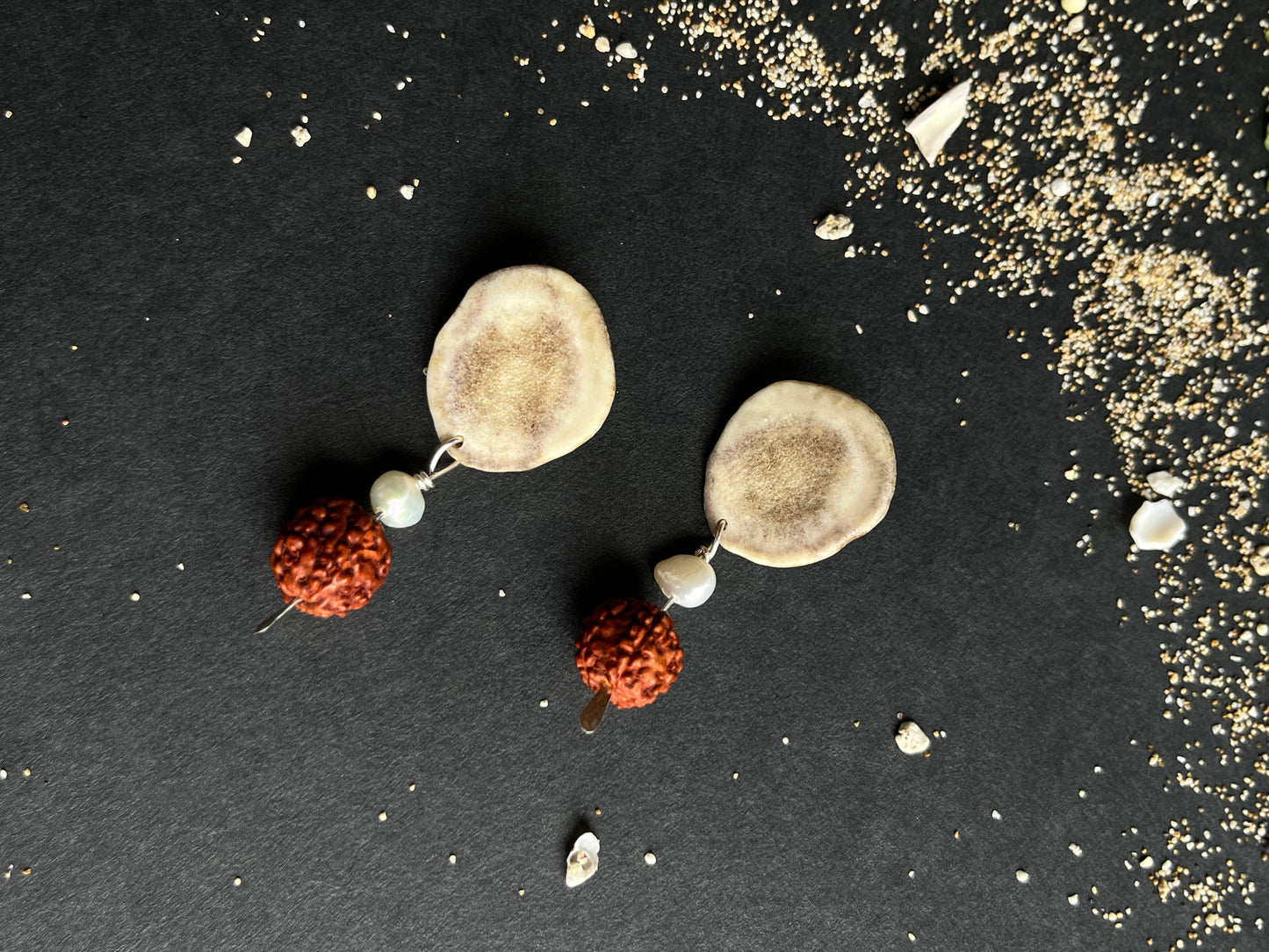 ”Red Robin” Studs